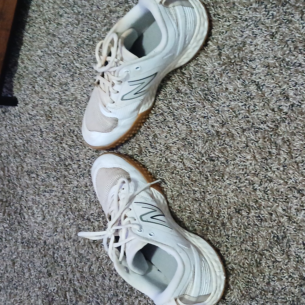 Turf shoes